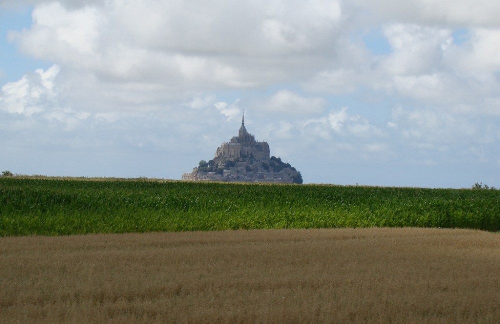 MontStMichel