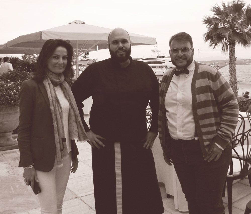 tvv-poseidonion-ontheverandah3